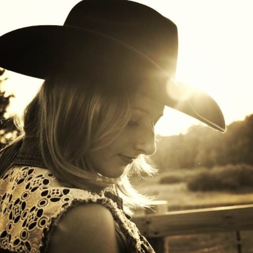 Meet your Posher, Talia